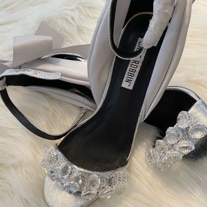 Cape Robbin women’s silver heels